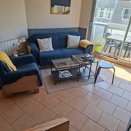 Apartment Duplex Avec Balcon A 2 Min De La - Fr-1-482-103 *